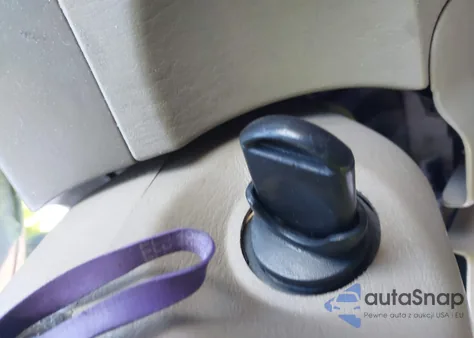 2005 Ford Escape Xlt from USA, damaged, VIN 1FMYU93195KB51233